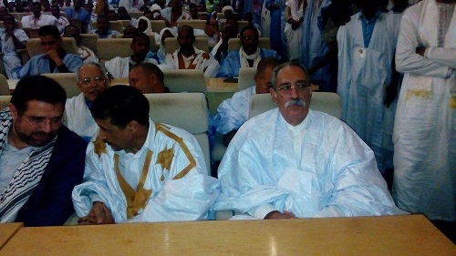 الرئيس اعل ولد محمد فال والرئيس محمد ولد مولود وممثل حماس في المؤتمر