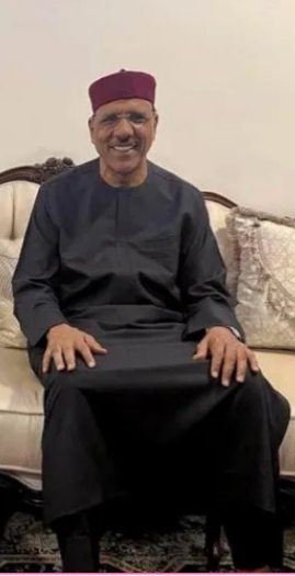 السيد محمد بازوم  / رئيس النيجر المنقلب عليه 