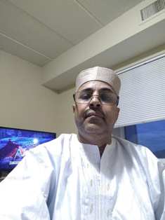 الناشط الحقوقي المشهور الموريتاني الأصل الأمريكي الجنسية و الكاتب الصحفي العميد اسلامه امينو