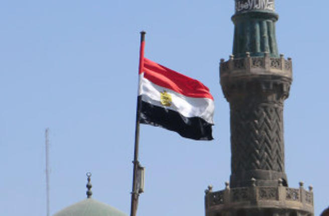 مصري يستغل مسجدا للدعارة